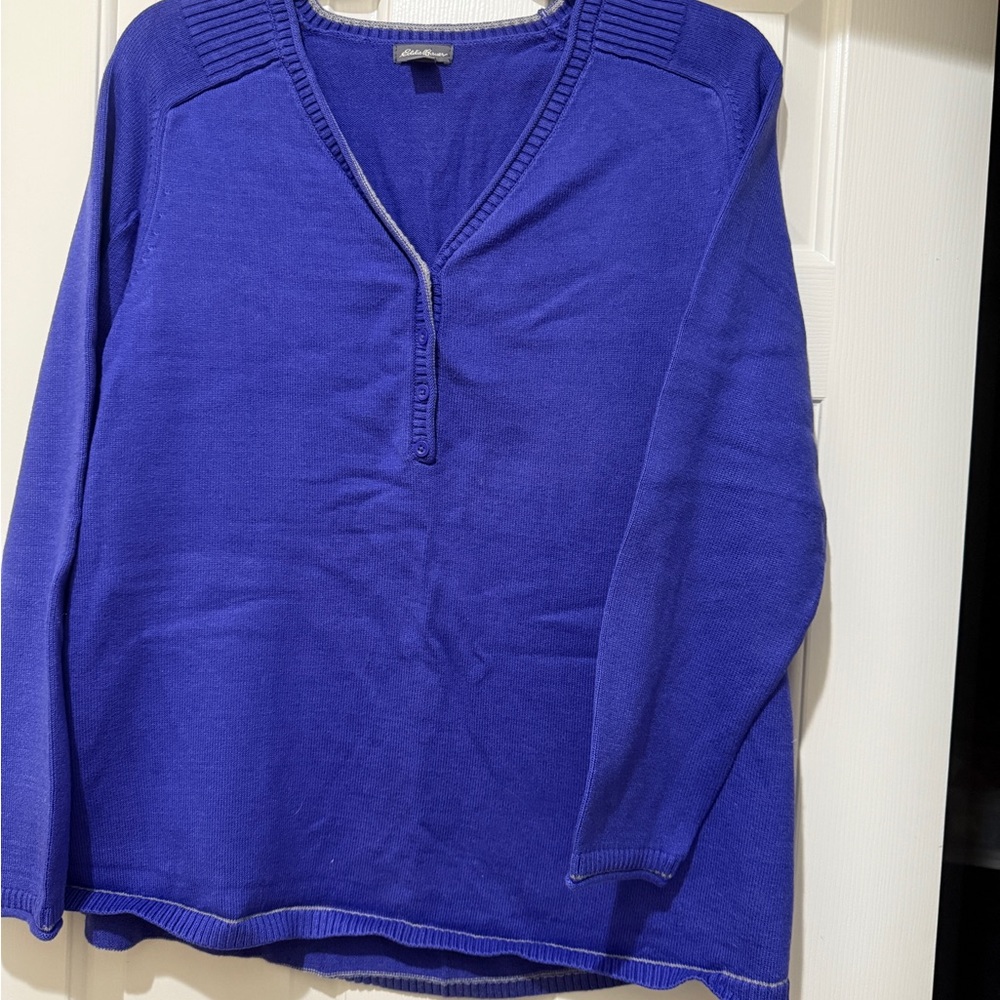 Eddie Bauer Women's V-Neck Sweater in Royal Purple/Blue
